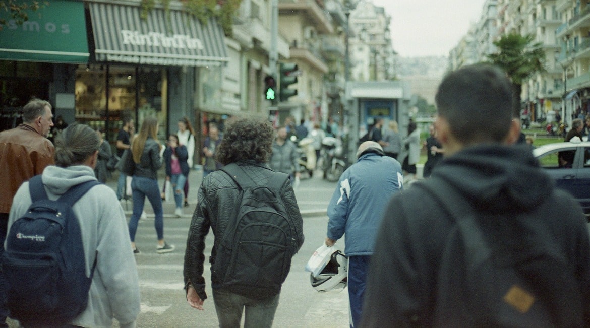 Περιπλανώμενοι στις εθελοντικές γωνιές της πόλης