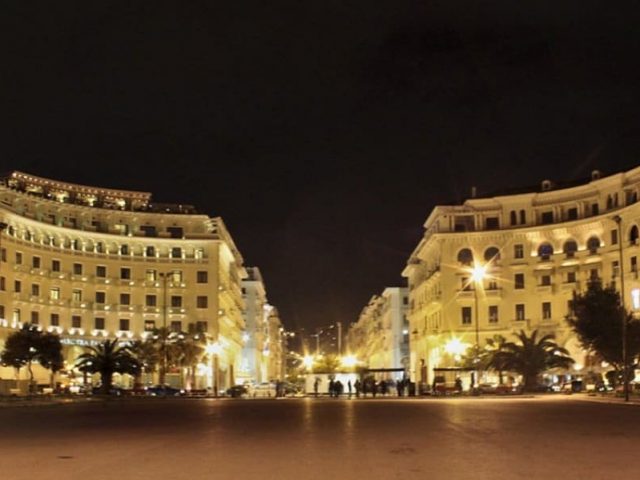 Σινεμά...από τα παλιά στην πλατεία Αριστοτέλους