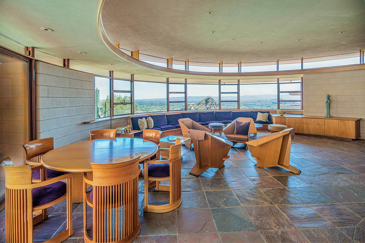 Frank Lloyd Wright's Norman Lykes House.Photos-Heritage Auctions