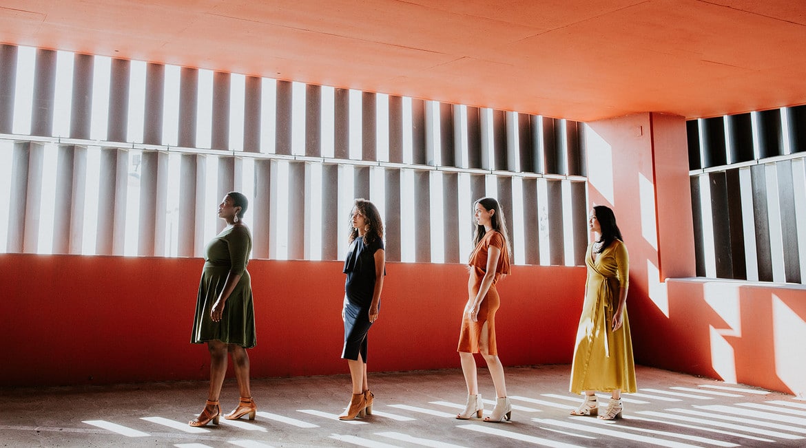 Dressember: Μπορεί ένα φόρεμα να αλλάξει τον κόσμο;