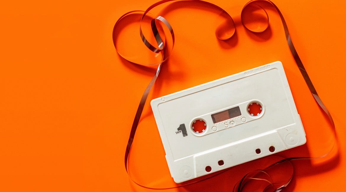 Το Anti-Christmas Mixtape που έχεις ανάγκη αυτές τις μέρες