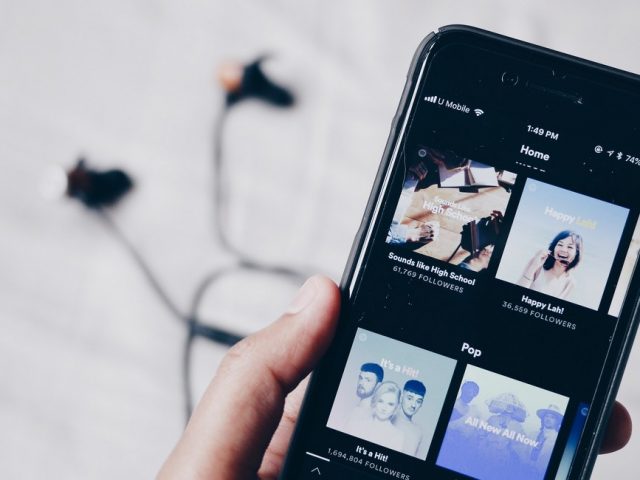 Το Spotify βρήκε τρόπο για να στηρίξει οικονομικά τους καλλιτέχνες