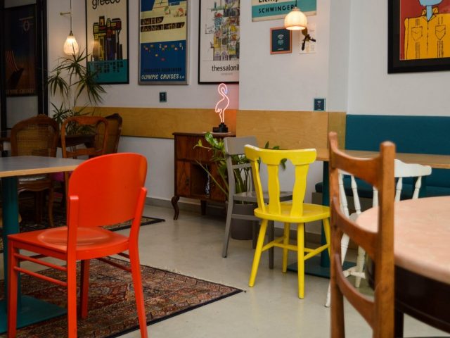 5 λόγοι για να επιλέξεις το travel cafe του The Caravan είτε για δουλειά είτε για διάβασμα