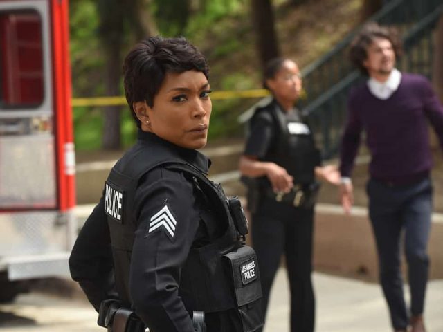9-1-1: H σειρά του Ryan Murphy που ίσως και να μας ξέφυγε