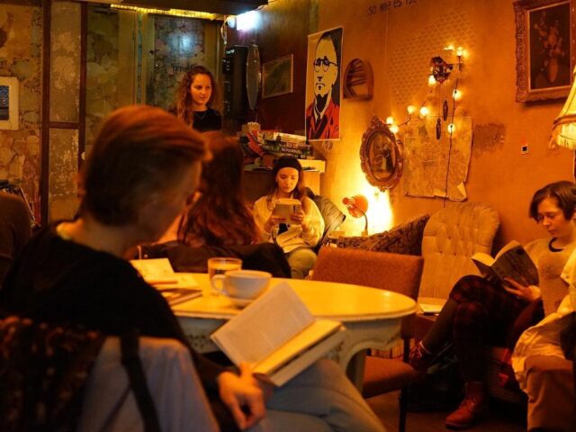 Offline Club